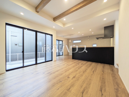 5号棟　リビング　【東村山市廻田町２丁目】／撮影日2025/11/01