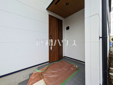 5号棟　玄関　【東村山市廻田町２丁目】／撮影日2025/11/13