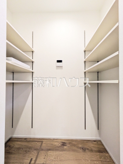 5号棟　パントリー　【東村山市廻田町２丁目】／撮影日2025/10/30