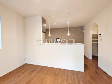 6号棟　キッチン　【東村山市廻田町２丁目】／撮影日2025/11/02