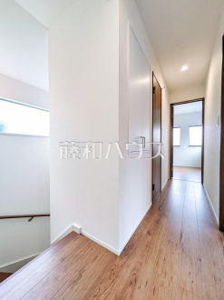 6号棟　廊下　【東村山市廻田町２丁目】／撮影日2025/11/02