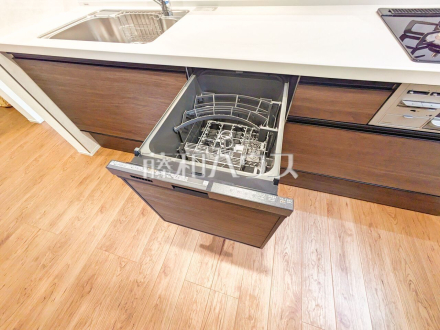 食器洗浄乾燥機　 キッチンにはエコと家事時間短縮、一石二鳥の食洗機付です。 ／撮影日2025/11/02