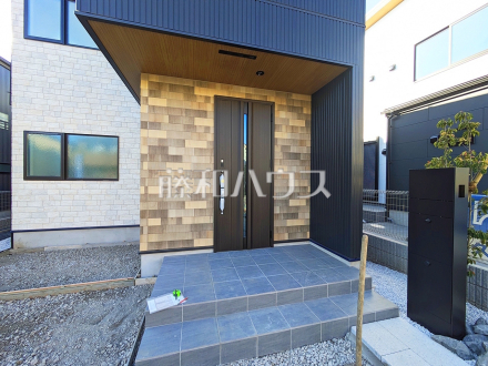 6号棟　玄関　【東村山市廻田町２丁目】／撮影日2025/11/13