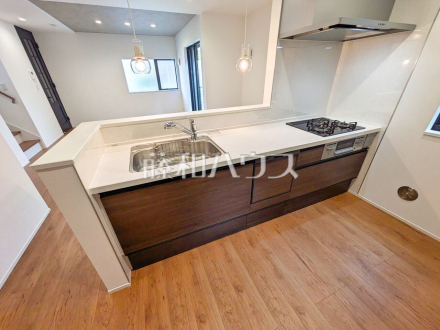 6号棟　キッチン　【東村山市廻田町２丁目】／撮影日2025/11/02