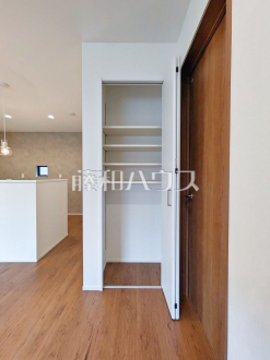 6号棟　収納　【東村山市廻田町２丁目】／撮影日2025/11/02