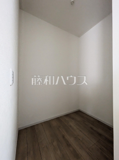 ウォークインクローゼット　【東村山市青葉町２丁目】／撮影日2025/04/05