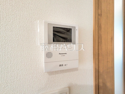 TVモニター付きインターホン 　TVモニター付きインターホンのため訪問者がひと目で分かります 

／撮影日2025/05/08