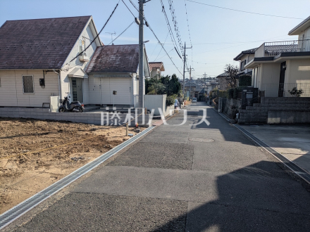 接道状況および現場風景　【日野市百草】／撮影日2025/03/14