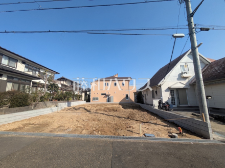 外観　【日野市百草】
周辺環境はもちろん、日当たりや設備仕様など、実際に行ってみないと分からないことも多くございます。営業担当がご案内いたしますので、お気軽にお問い合わせください。／撮影日2025/03/14