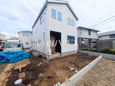 ≪5号棟　現地外観≫大通りから離れた場所にございますので、静かな環境となります。【府中市西府町１丁目】／撮影日2025/05/09