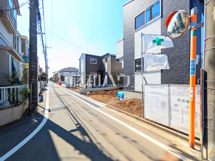 接道状況および現場風景　【小平市津田町２丁目】／撮影日2025/03/21