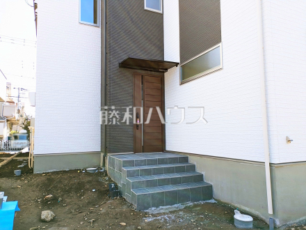 3号棟　玄関　【小平市津田町２丁目】／撮影日2025/03/21