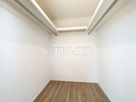 4号棟　ウォークインクローゼット　【小平市津田町２丁目】／撮影日2025/03/21
