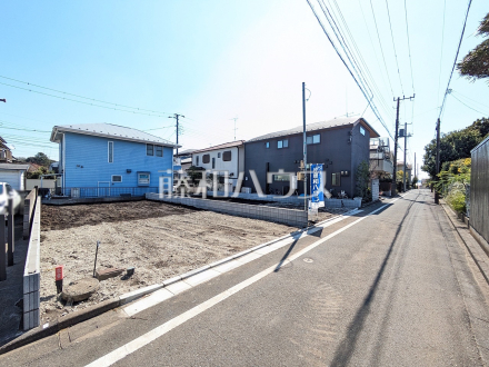 《接道状況》平日のご案内も可能です。まずはお気軽にお問合せ下さいませ。 　【調布市深大寺元町４丁目】／撮影日2025/03/21