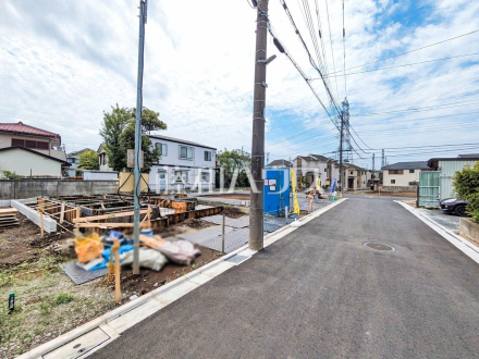 ≪現地外観≫同時期に生活をスタートさせるご家族の多い分譲地は、困ったときも心強い存在になりそうですね！【調布市深大寺東町６丁目】／撮影日2025/05/04