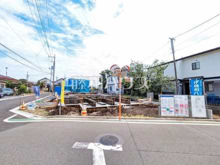 ≪1号棟　外観≫南向きのバルコニーを設計。日差しもたっぷり注ぎ、お洗濯物もよく乾きます。【調布市深大寺東町６丁目】／撮影日2025/05/04