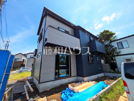 ≪3号棟　外観≫ 南向きのバルコニーは日差しもたっぷり注ぎ、お洗濯物もよく乾きます。 　【調布市深大寺東町６丁目】／撮影日2025/06/21