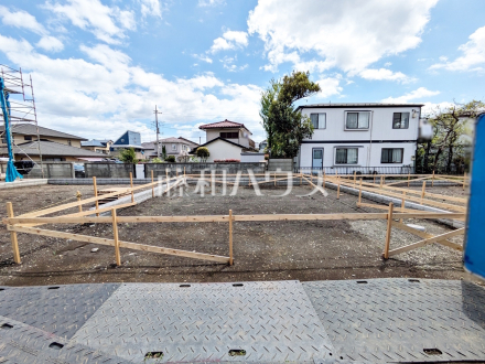 ≪3号棟　外観≫全居室角部屋仕様で2面採光を建築！お天気の良い日には窓を開けて換気もできるので気持ち良いですね。【調布市深大寺東町６丁目】　／撮影日2025/04/14