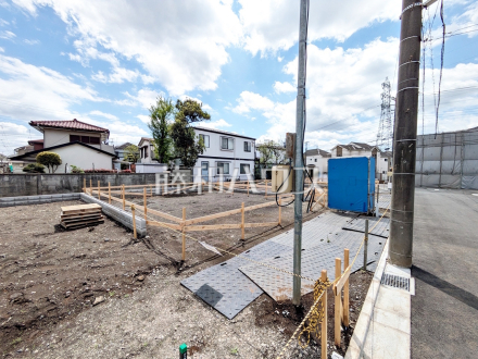 ≪3号棟　外観≫まだまだ建築中ですが、ぜひ現地をご覧になりませんか？基礎・上棟の状態は建築中にしかご覧になれません！ 【調布市深大寺東町６丁目】／撮影日2025/04/14