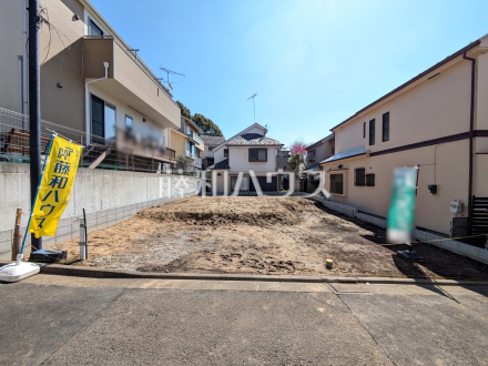 ≪現地外観≫きれいに整備された敷地。これから夢の新邸がここに建ちます。 　【調布市深大寺南町２丁目】 ／撮影日2025/03/21
