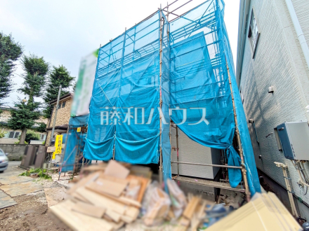 ≪2号棟　外観≫シューズインクロークやパントリーなど収納重視の間取り♪　【調布市飛田給２丁目】／撮影日2025/07/07