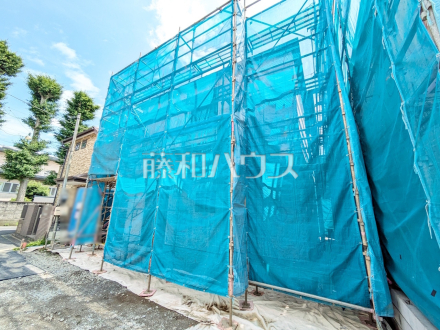 ≪2号棟　外観≫ 建物のプレゼンをさせていただきますので、実際の完成イメージを思い描いていただくことができます。お気軽にお問合せ下さい。　【調布市飛田給２丁目】  
／撮影日2025/06/01