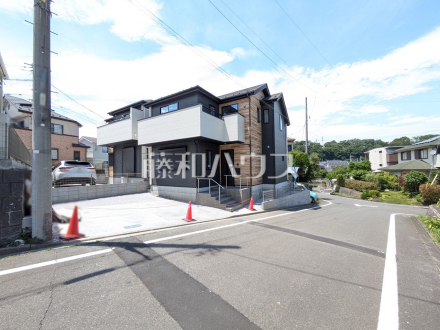 接道状況および現場風景（2号棟側）　【八王子市小比企町】京王高尾線『京王片倉』駅 徒歩15分です♪／撮影日2025/06/16