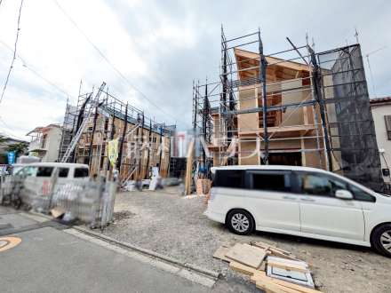 現場風景　【立川市柴崎町５丁目】 耐震住宅にプラスして設置する事で、強い地震と繰り返す揺れに効果を発揮する制震ユニット【MIRAIE（ミライエ）】。住友ゴム独自の制震技術で建物の揺れ幅を最大95％低減します ／撮影日2025/06/23