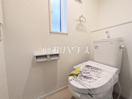 ウォシュレット付きトイレ！リビング・お風呂に続いて意外と癒しの空間かも！？【府中市西府町３丁目】／撮影日2025/07/11