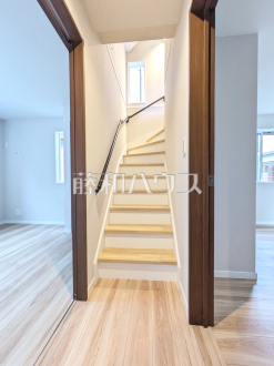 階段　【国立市富士見台４丁目】／撮影日2025/08/07