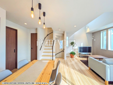 リビング　【国立市富士見台４丁目】／撮影日2025/10/02