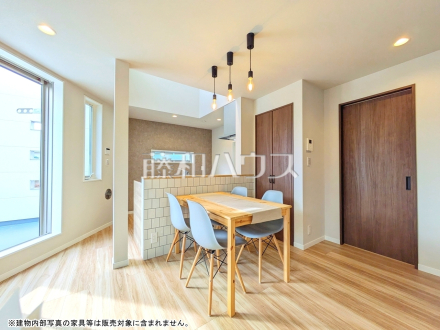 リビング　【国立市富士見台４丁目】／撮影日2025/10/02