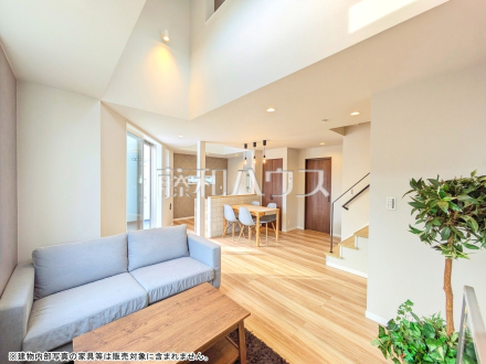 リビング　【国立市富士見台４丁目】／撮影日2025/10/02