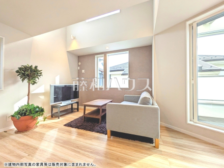 リビング　【国立市富士見台４丁目】／撮影日2025/10/02