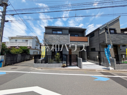 A号棟　現場風景　【杉並区宮前４丁目】 前面道路6.36mなので、運転が少し苦手な方でも運転・駐車がしやすそうですね。 ／撮影日2025/05/04