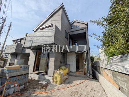 B号棟　外観　【杉並区宮前４丁目】足場が外れて実際の外観が見えてきました。完成までもう少しです。　
／撮影日2025/04/05