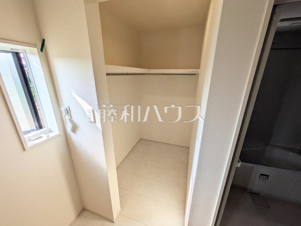 4号棟　ウォークインクローゼット　【新座市東２丁目】／撮影日2025/07/03