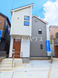 6号棟　外観　【新座市東２丁目】
生活に溶け込むシンプルなデザインの外観が魅力の新邸です。　／撮影日2025/07/13