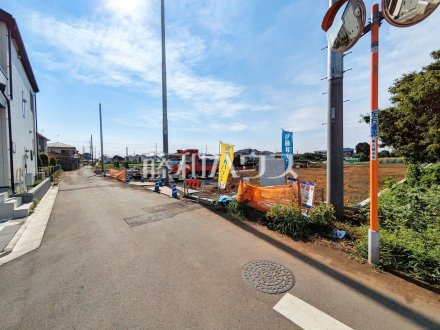 現場風景　【東久留米市下里１丁目】我が家に合った暮らしを追及できるフリープランの建築条件付き土地で、夢のマイホームを建築してみませんか？／撮影日2025/06/30