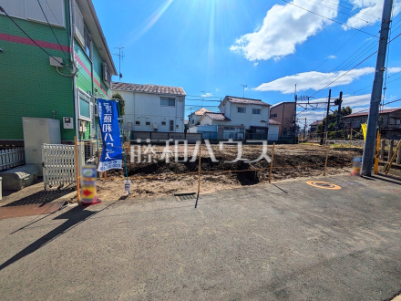 ≪現地外観≫お住まい探しは、家の良し悪しだけでなく周辺環境も重要なポイントです。ぜひ一度お客様の目でご覧ください。 【府中市小柳町４丁目】／撮影日2025/03/20
