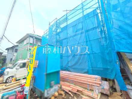 ≪2号棟　外観≫まだまだ建築中ですが、ぜひ現地をご覧になりませんか？内部の構造等は建築中にしかご覧になれません！【府中市小柳町４丁目】／撮影日2025/06/13