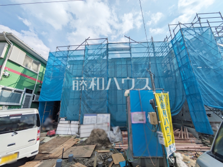 ≪2号棟　外観≫まだまだ建築中ですが、ぜひ現地をご覧になりませんか？内部の構造等は建築中にしかご覧になれません！【府中市小柳町４丁目】／撮影日2025/06/20