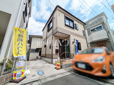 ≪外観≫2017年6月築の中古住宅☆南道路で日当たり良好です◎【調布市多摩川３丁目】　／撮影日2025/06/01