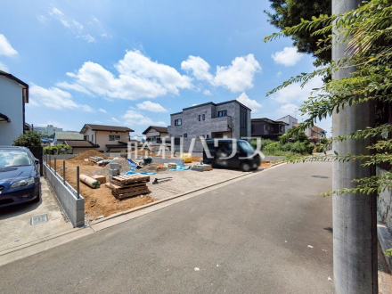 接道状況および現場風景　【小平市鈴木町１丁目】 物件の事、諸費用の事など、小さな疑問もお気軽にご連絡・ご相談下さい。 ／撮影日2025/07/04