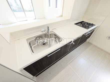 1号棟　キッチン　【八王子市館町】／撮影日2025/08/29