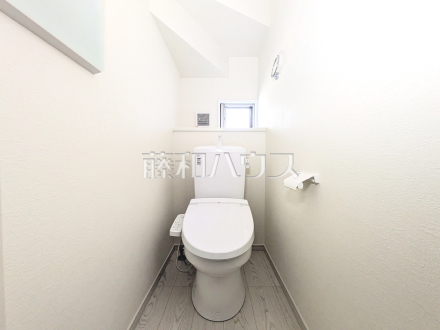 1号棟　トイレ　【八王子市館町】／撮影日2025/08/29