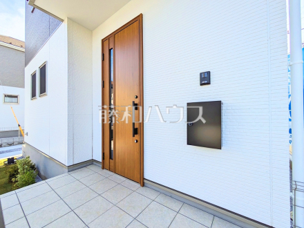 2号棟　玄関　【八王子市館町】／撮影日2025/08/29