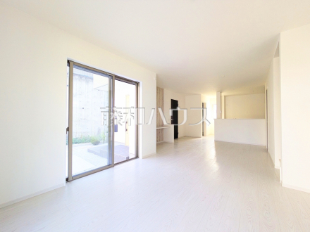 3号棟　リビング　【八王子市館町】／撮影日2025/08/29