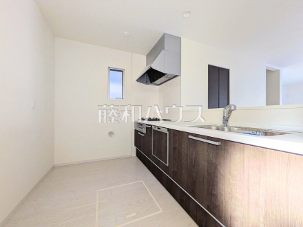 3号棟　キッチン　【八王子市館町】／撮影日2025/08/29