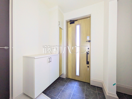 3号棟　玄関　【八王子市館町】／撮影日2025/08/29